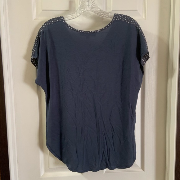 Loft Blue/White Spot Print V Neck Blouse size Small - Picture 7 of 7
